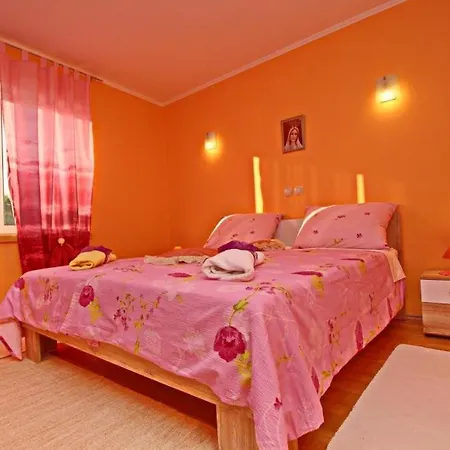 Holiday Mihael